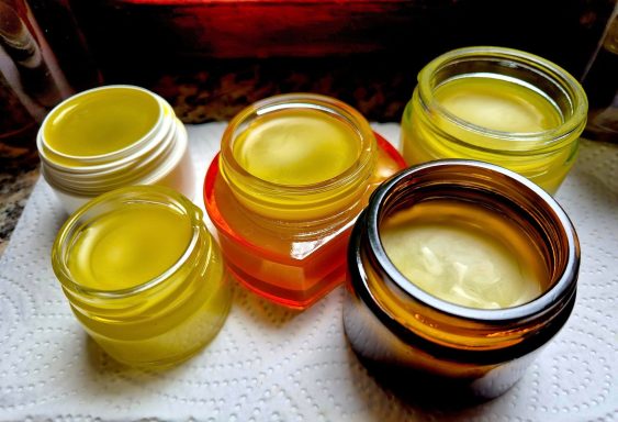 Mischen von Cremes und Salben